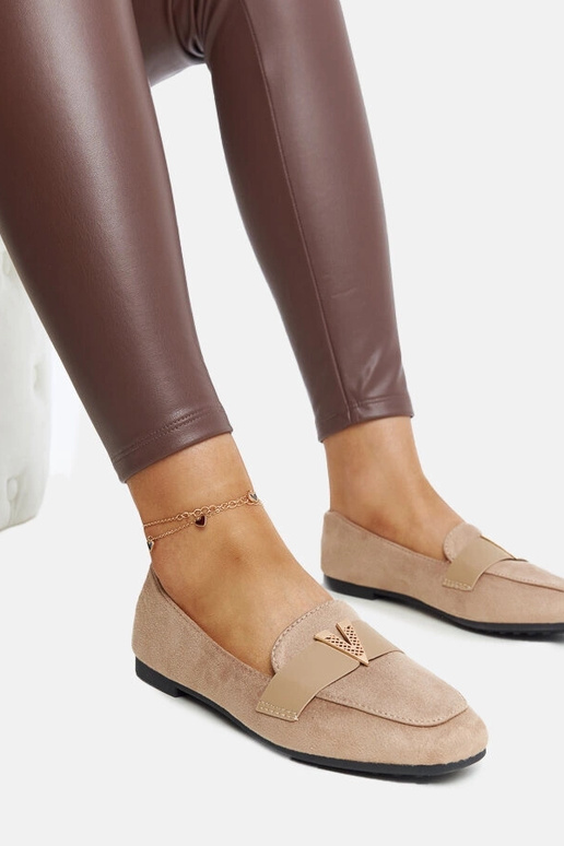 Hnedé mokasíny s ozdobou Namal