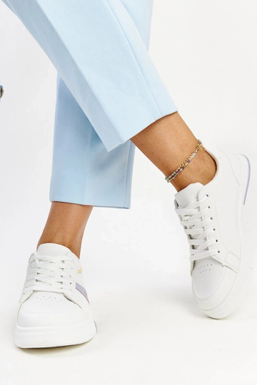 Biele tenisky s farbou Zorica