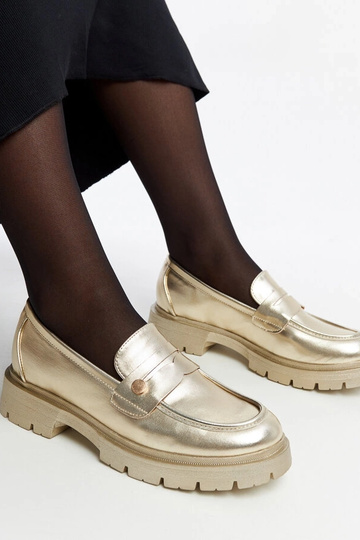 Zlaté mokasíny z umelej...