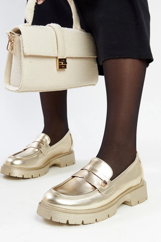 Zlaté mokasíny z umelej kože Mladenka