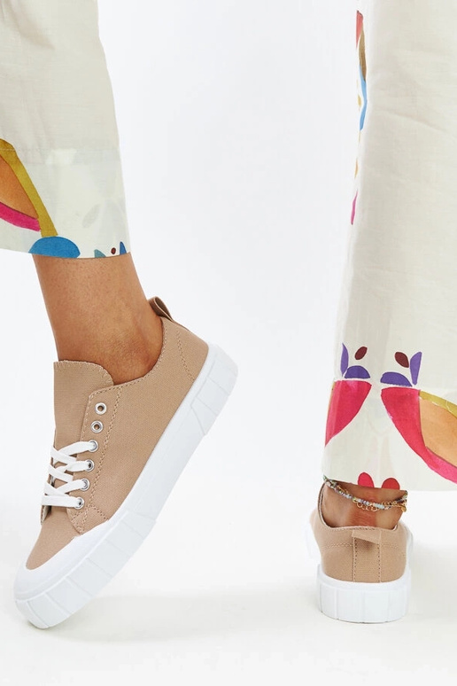 Eduardove hnedé látkové tenisky