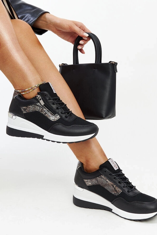 Čierne dámske tenisky na kline CROSS...