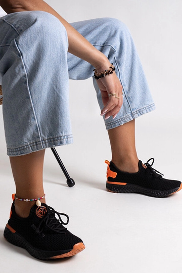 Dámske tenisky z čiernej látky CROSS JEANS
