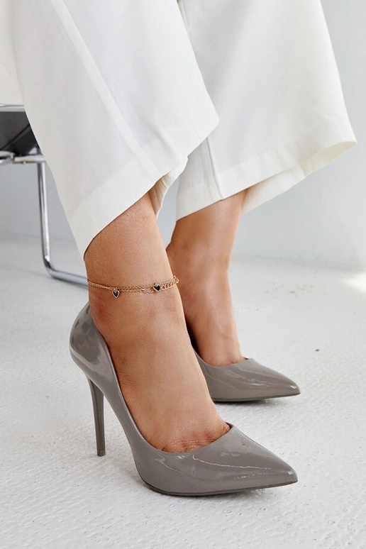 Tmavošedé lakované lodičky s koženou...