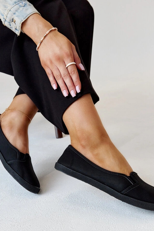 Čierne šnurovacie tenisky z umelej...