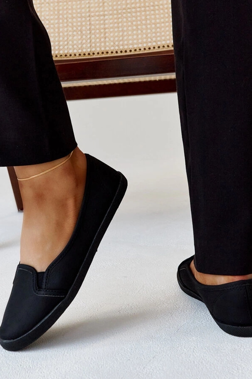 Čierne šnurovacie tenisky z umelej...