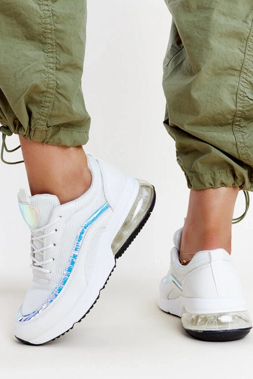 Biele sneakersy s hologramom Jelka