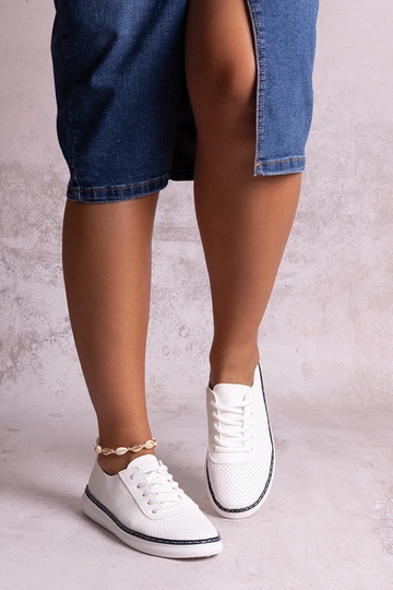 Biele a tmavomodré... 2