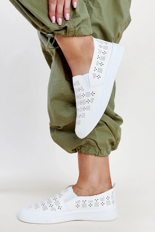 Biele nazúvacie tenisky Hilal