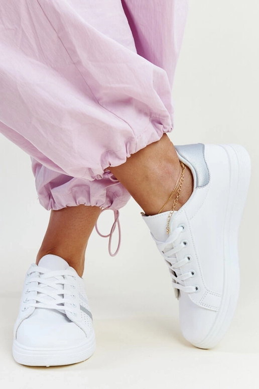 Bielo-strieborné tenisky z eko kože...