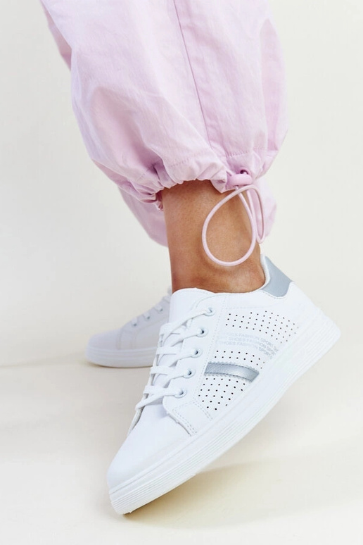 Bielo-strieborné tenisky z eko kože...