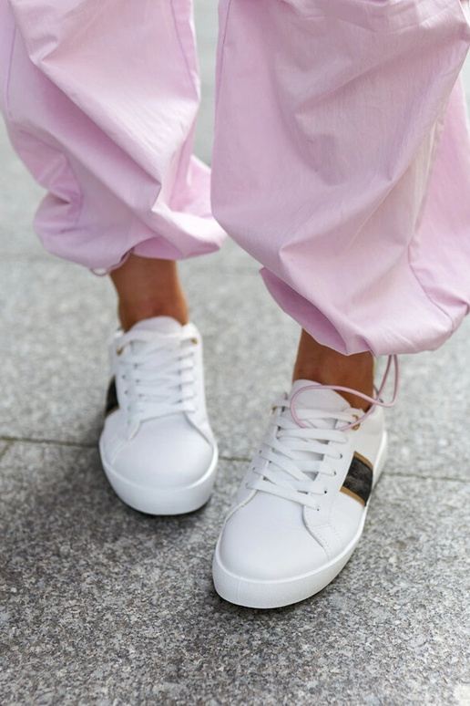 Biele tenisky s ozdobným remienkom Grada