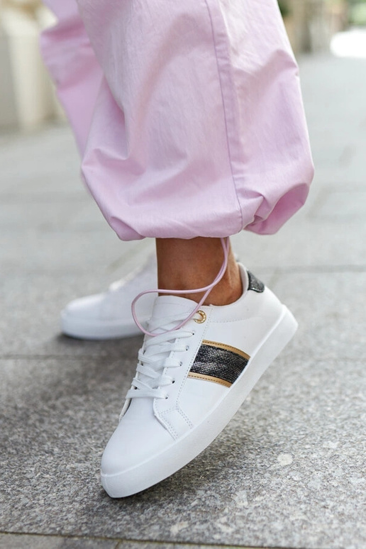 Biele tenisky s ozdobným remienkom Grada