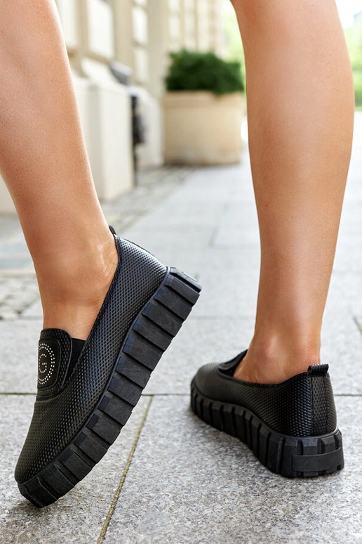 Čierne poltopánky s masívnou...