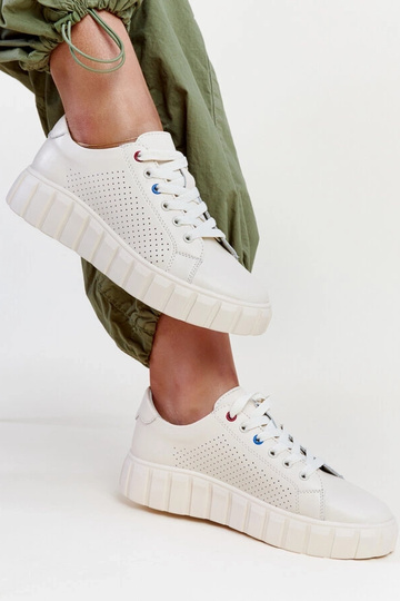 Béžové kožené sneakersy Zvonka 2