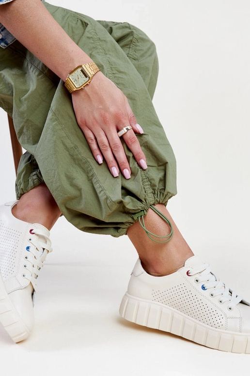 Béžové kožené sneakersy Zvonka