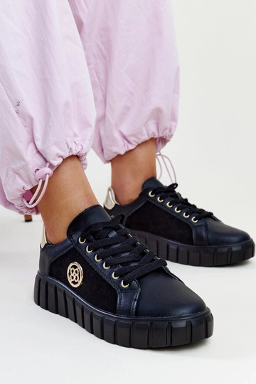 Čierne kožené sneakersy na...