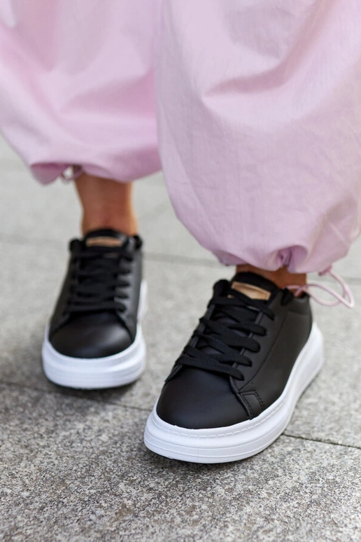 Čierne tenisky s hrubou podrážkou Ivalu