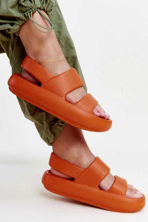 Oranžové sandále Attiana