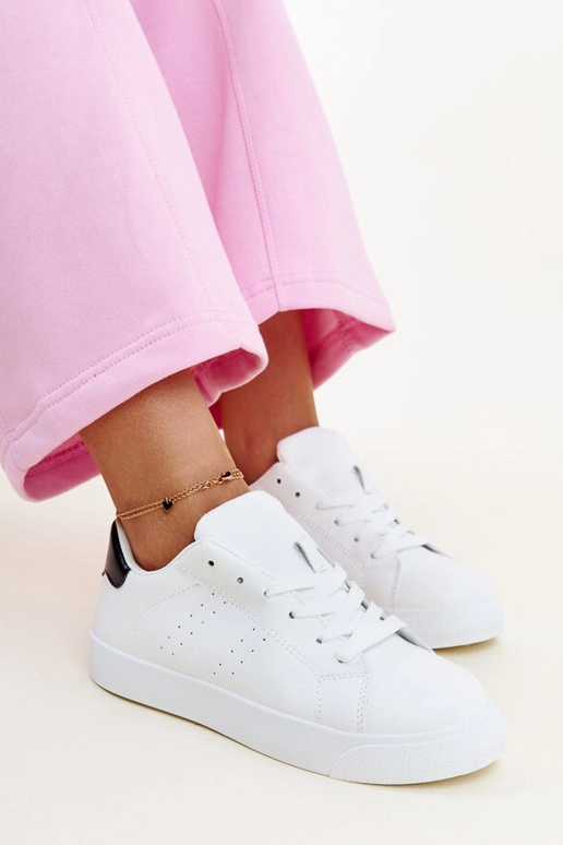 Akila čierno-biele tenisky