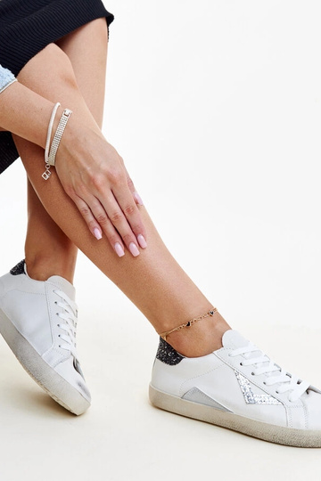 Biele tenisky s "obnoseným"... 2