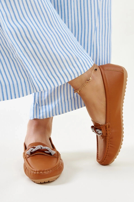 Hnedé mokasíny zdobené zirkónmi Adiba