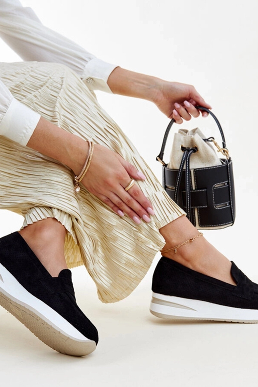 Čierne perforované topánky Muna