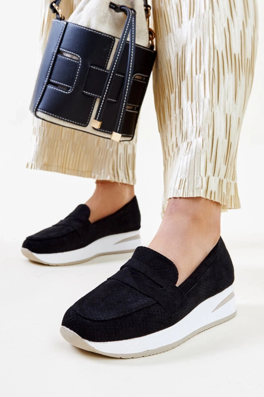 Čierne perforované topánky Muna