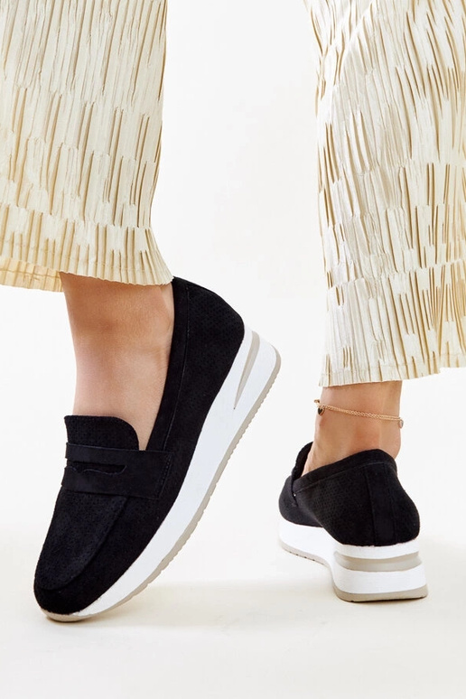 Čierne perforované topánky Muna