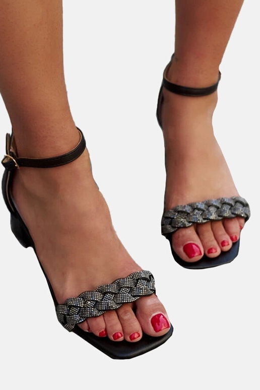 Sandále so koženou vložkou a zirkónmi...