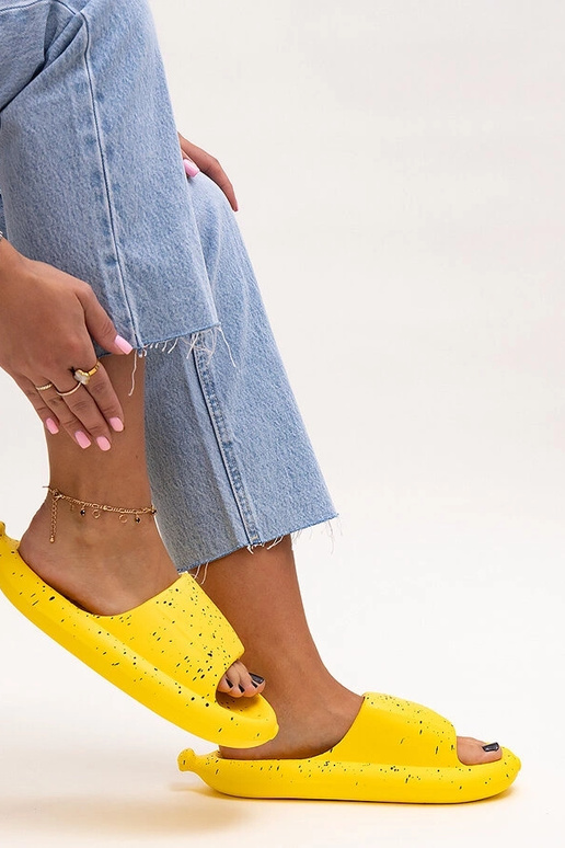 Žlté šľapky so širokým remienkom Hekssa