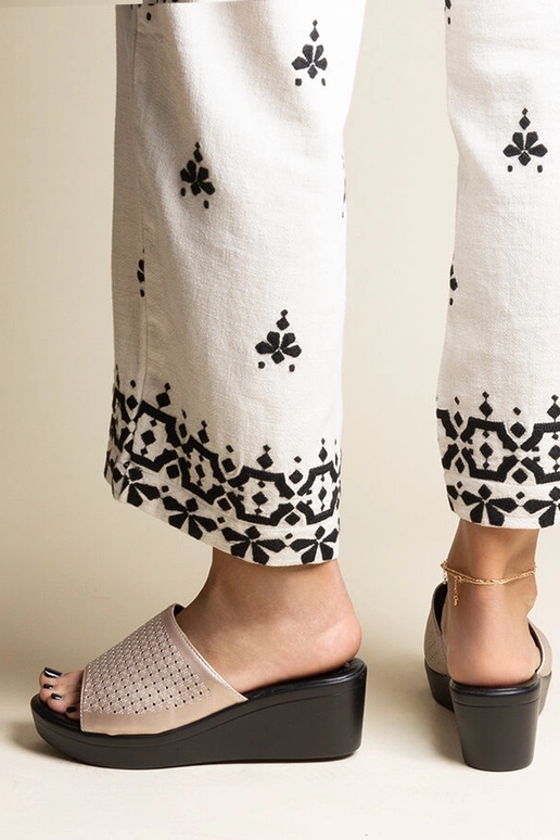 Zlaté prelamované klinové žabky z eko...