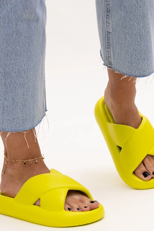 Zelené penové žabky Manua