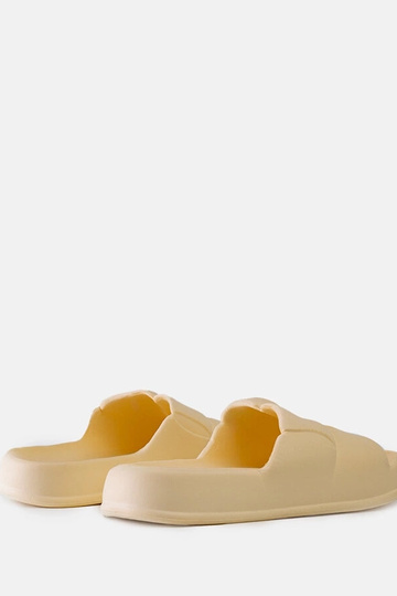 Béžové penové papuče Lete 2