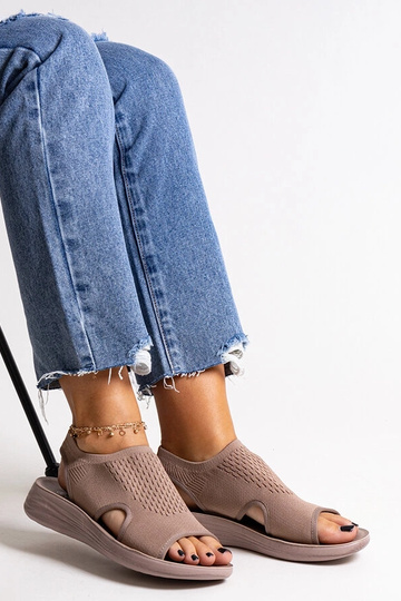 Hnedé sandále Rawia na... 2