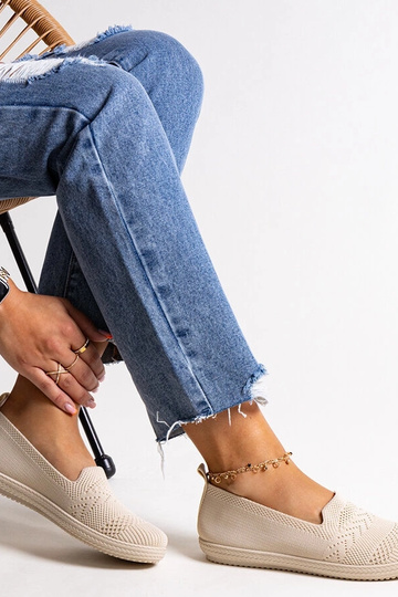 Béžové nazúvacie látkové...