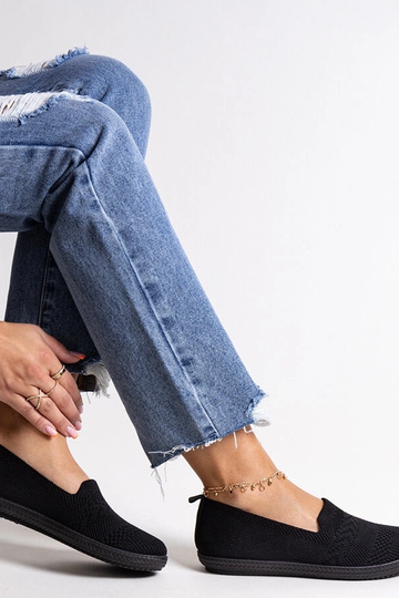 Čierne nazúvacie látkové... 2