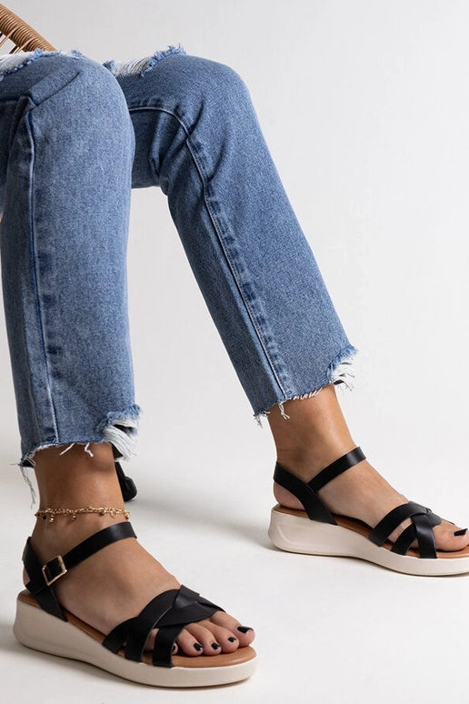 Nízke sandále Khalida Black