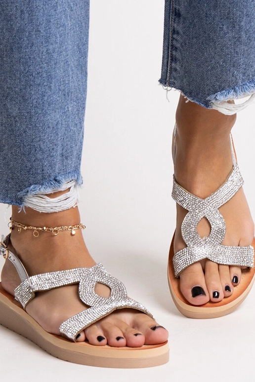 Strieborné sandálky na platforme so...