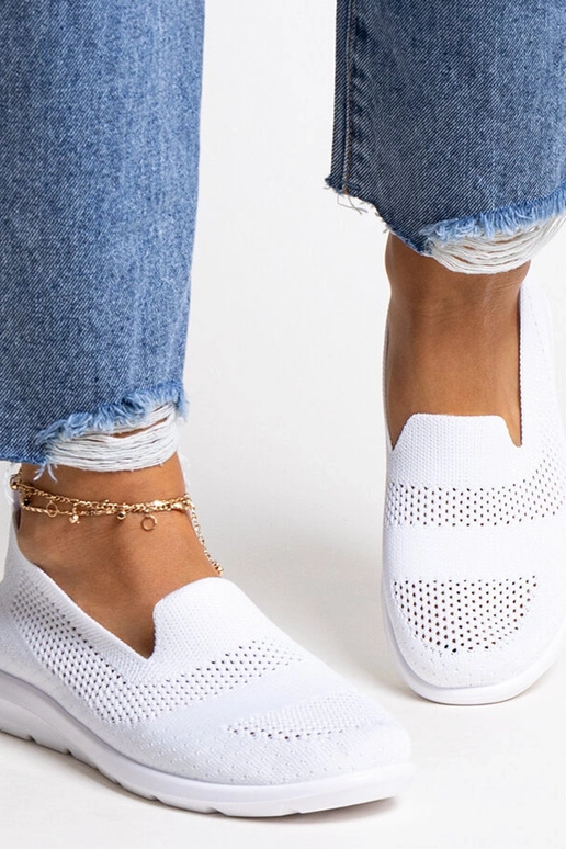 Biele tenisky s penovou podrážkou...