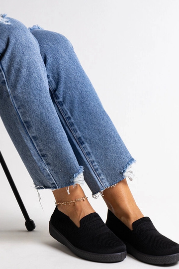 Čierne nazúvacie tenisky... 2