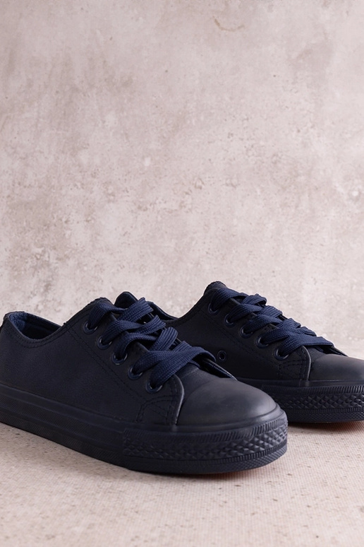 Tmavo modré detské tenisky vyrobené z...