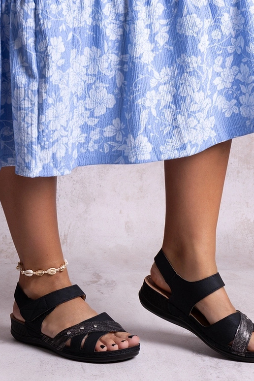 Čierne sandále na Nural Platforme