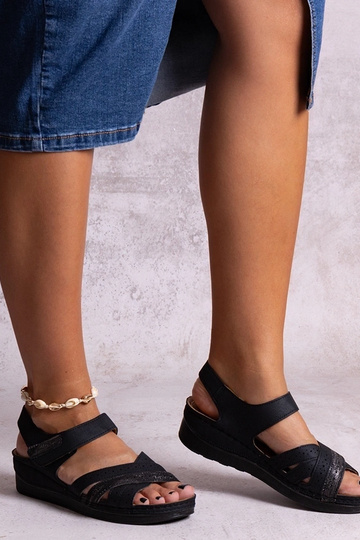 Čierne nízke klinové...