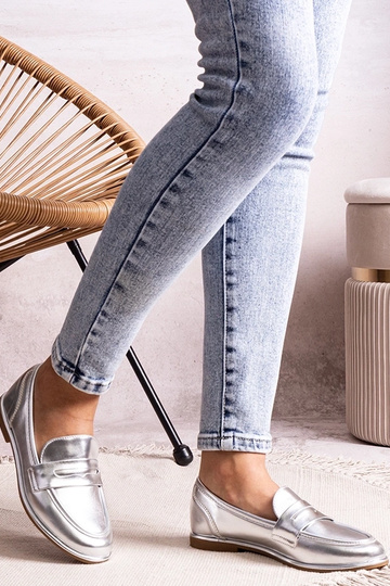 Strieborné metalické...