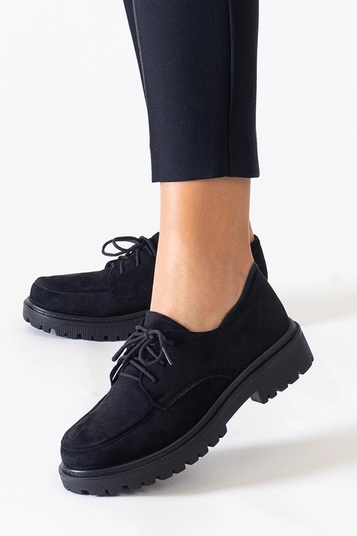 Čierne voľnočasové šnurovacie topánky...