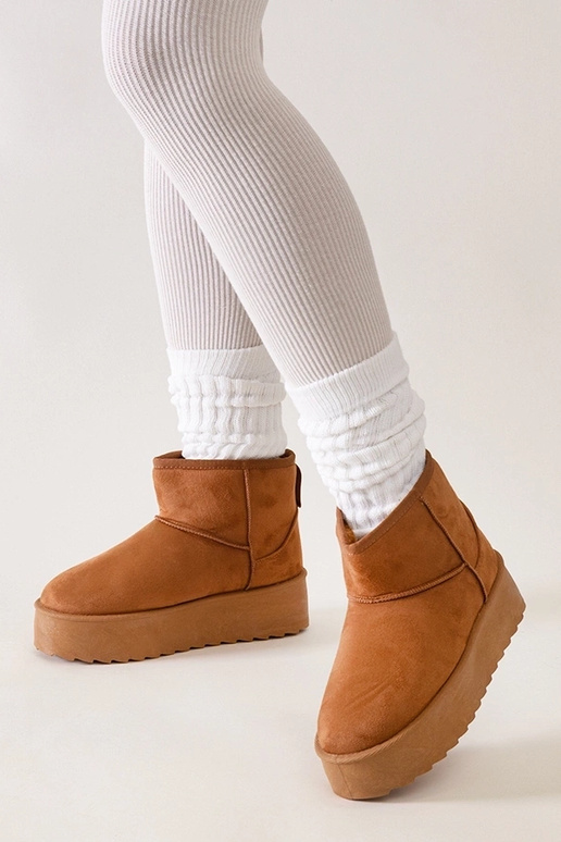 Hnedé ležérne snehule na vysokej...