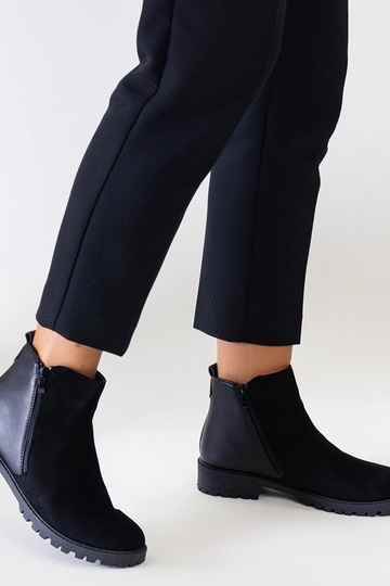 Čierne platformové topánky...