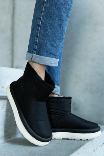 Čierne teplé snehule na... 2