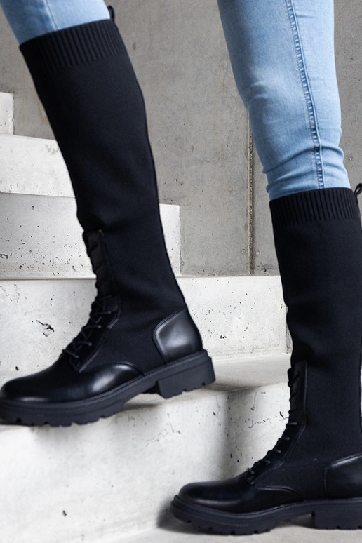 Čierne nazúvacie čižmy s pružným...